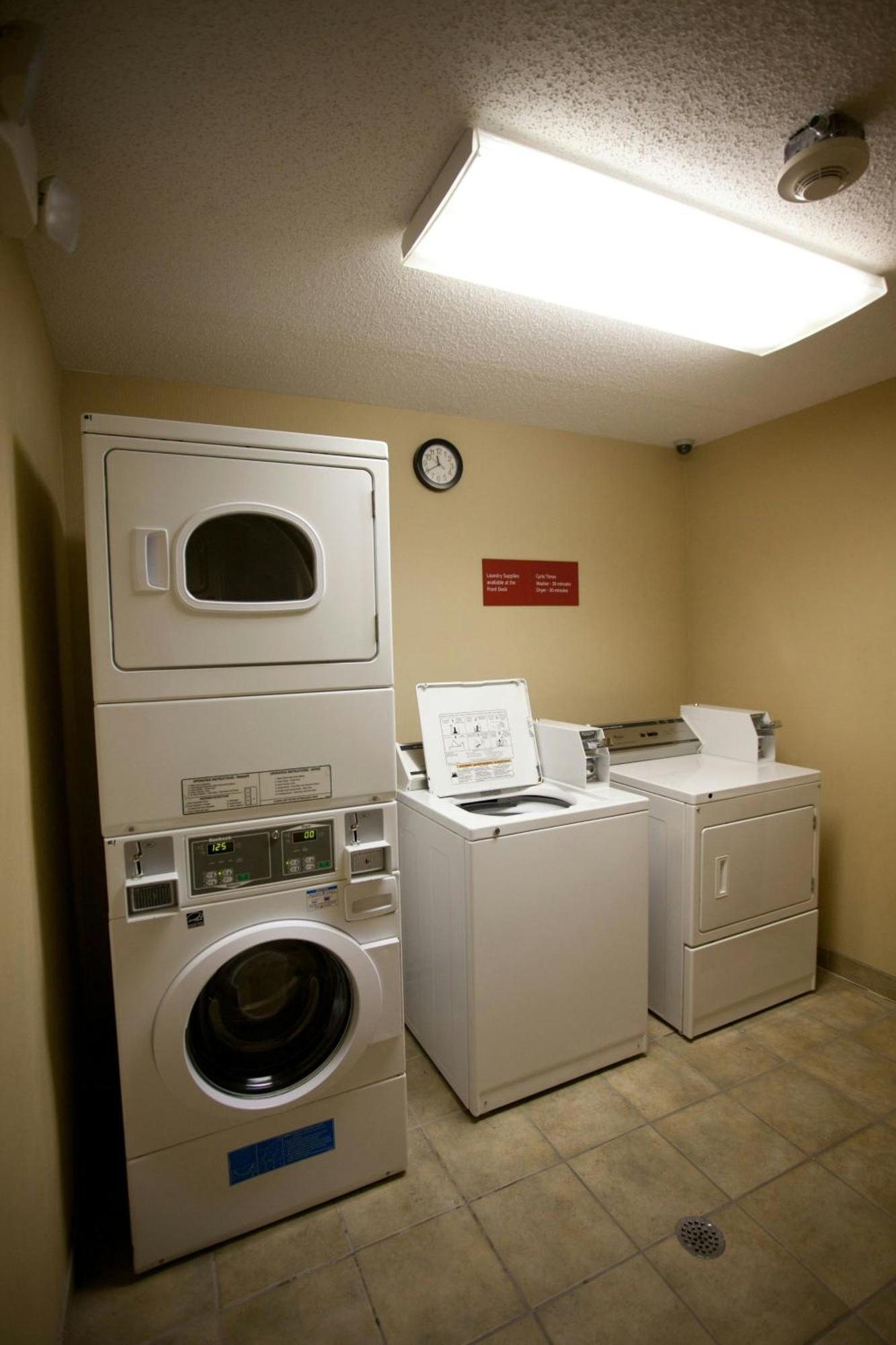 Towneplace Suites Detroit Warren Eksteriør bilde