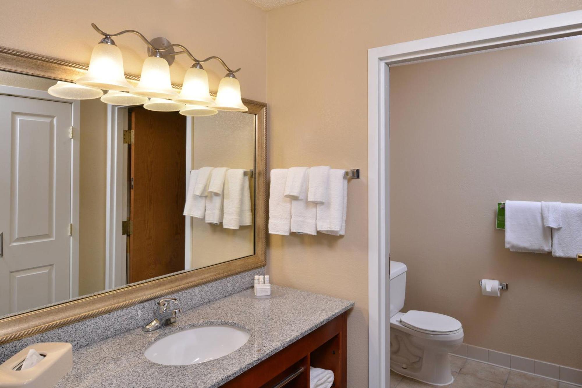 Towneplace Suites Detroit Warren Eksteriør bilde