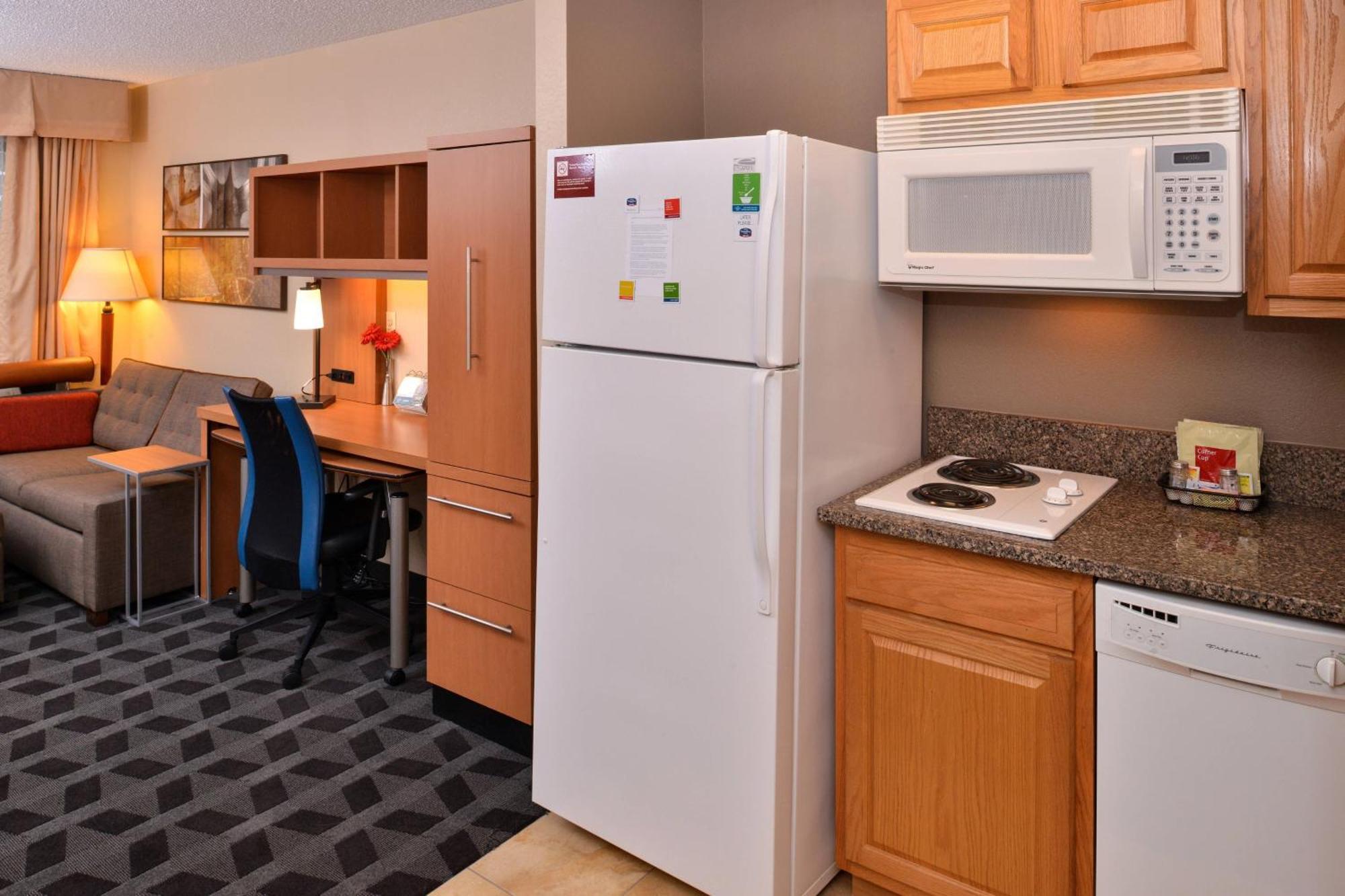 Towneplace Suites Detroit Warren Eksteriør bilde