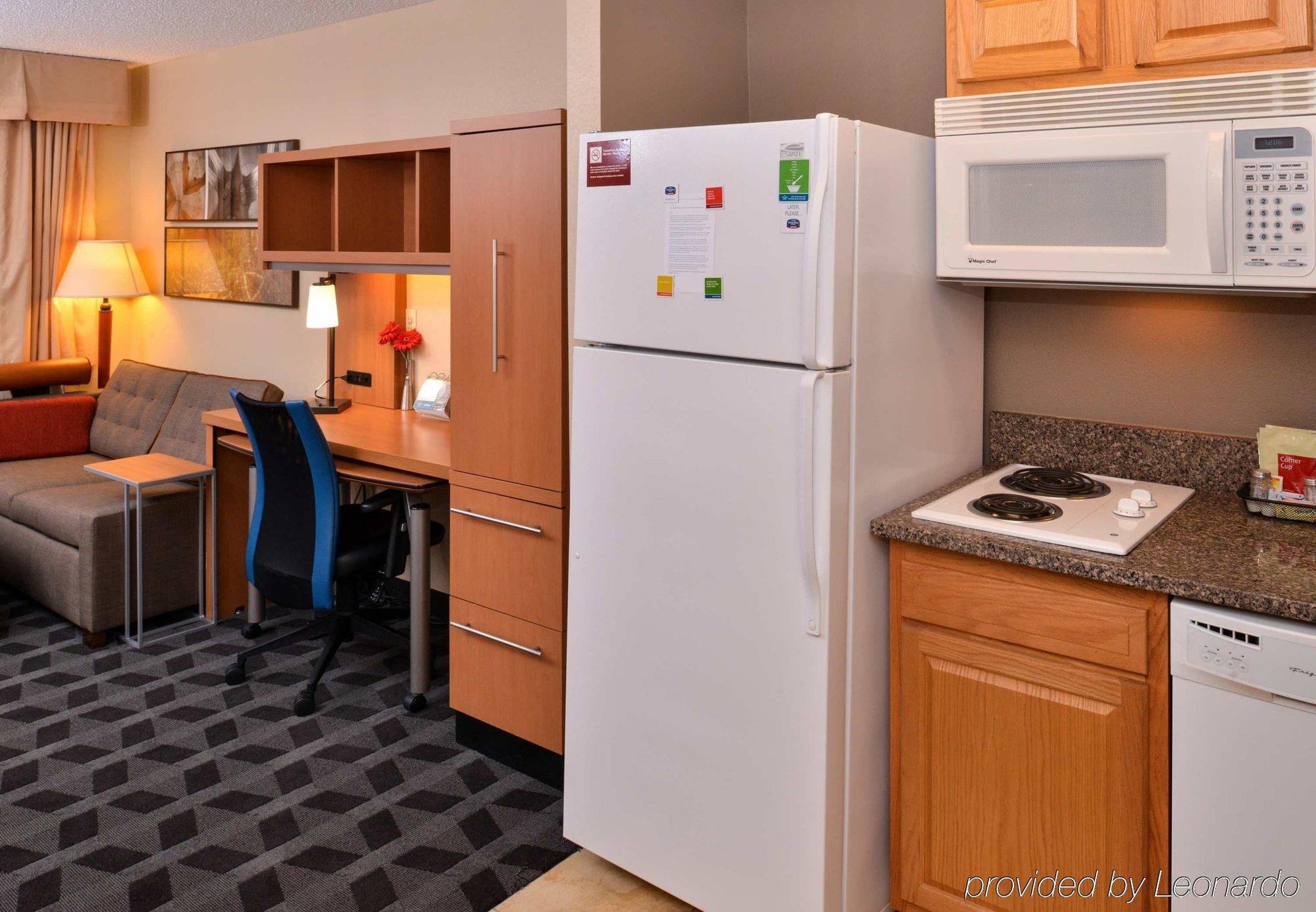 Towneplace Suites Detroit Warren Eksteriør bilde