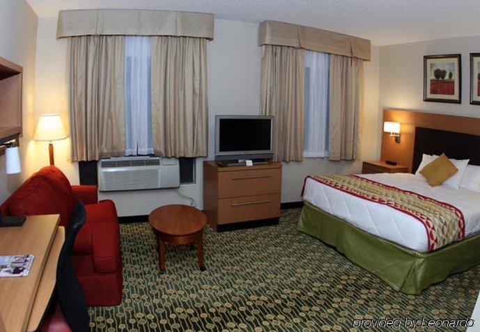 Towneplace Suites Detroit Warren Eksteriør bilde