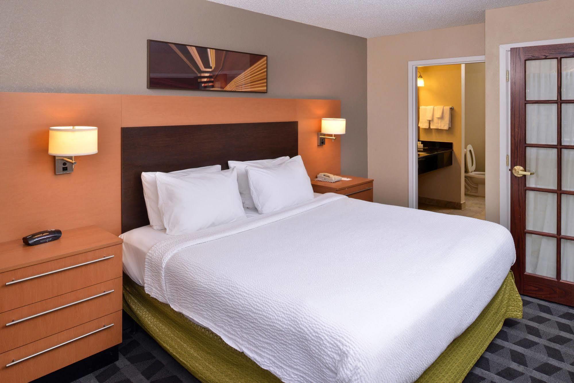 Towneplace Suites Detroit Warren Eksteriør bilde
